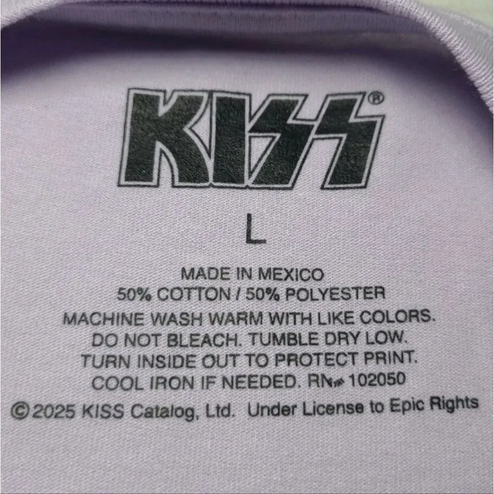 Kiss Kids Graphic T-Shirt Light Purple Oversized Band Tee New With Retail Tags